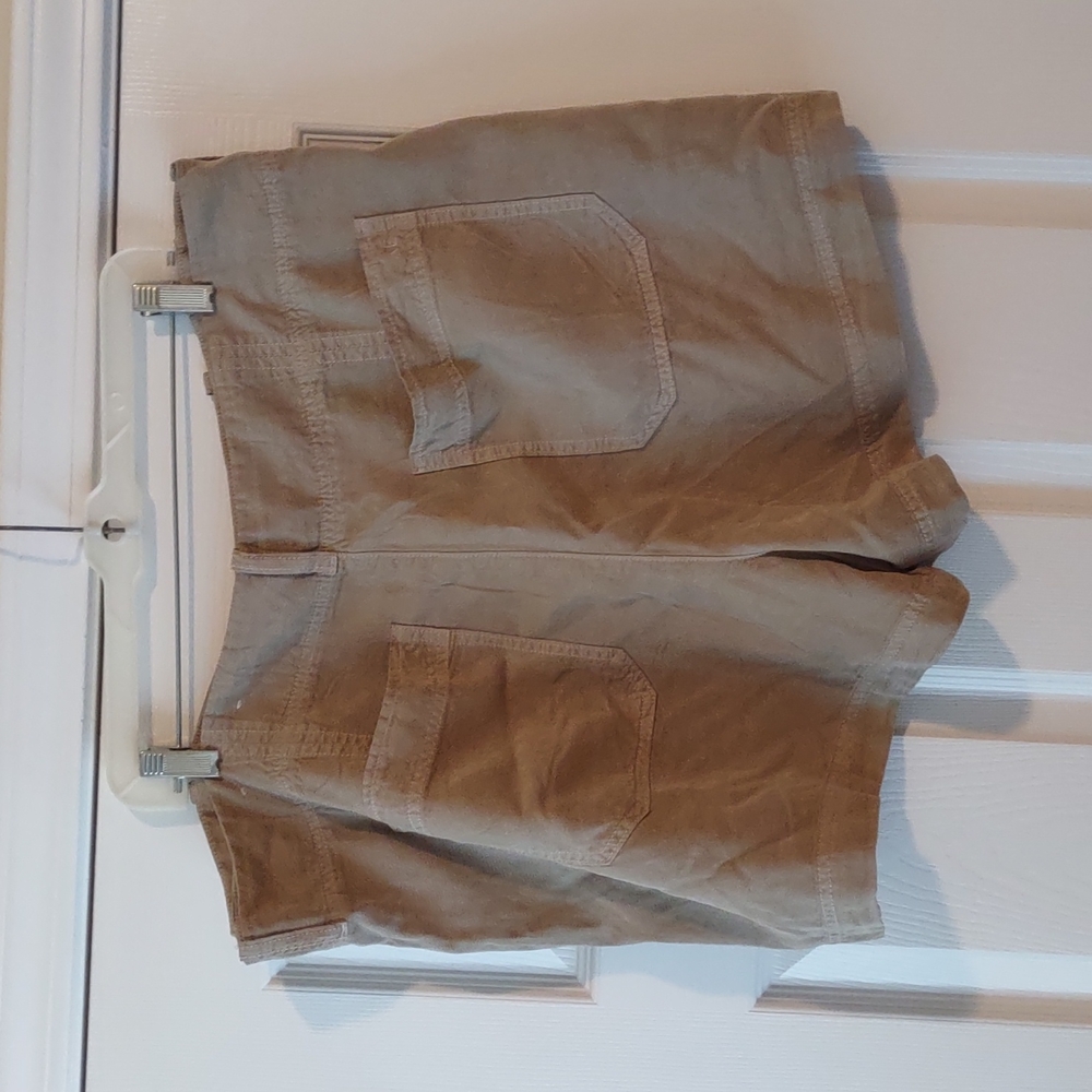 American Eagle Outfitters Shorts - Picture 2 of 3